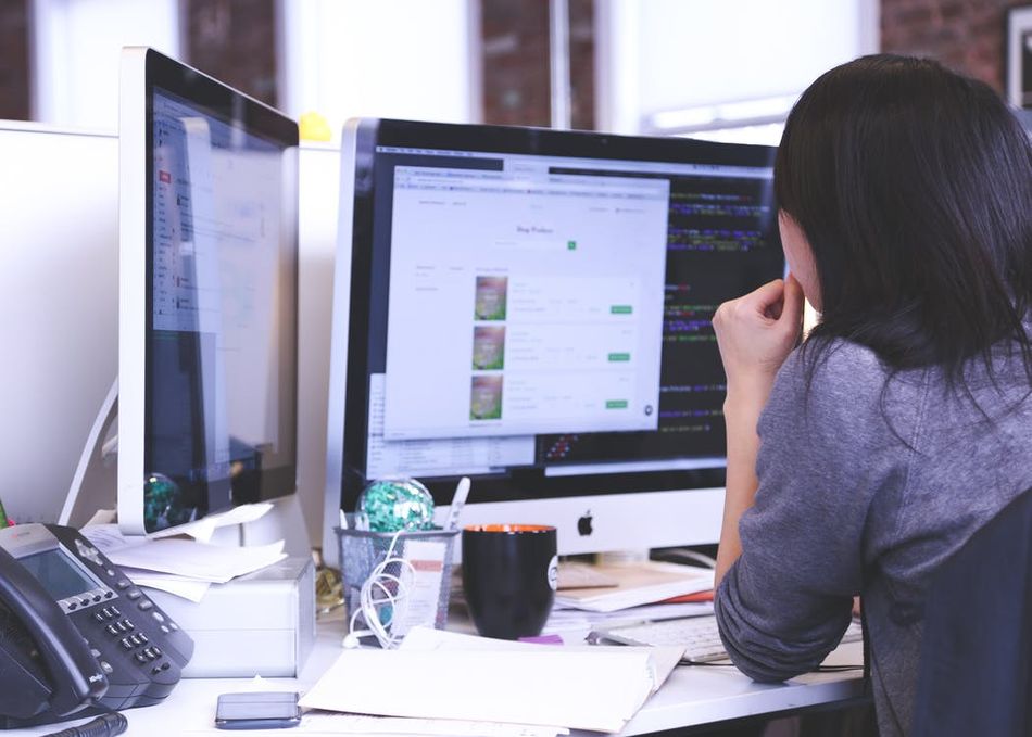 Learn the magic formula for starting a business in the digital era