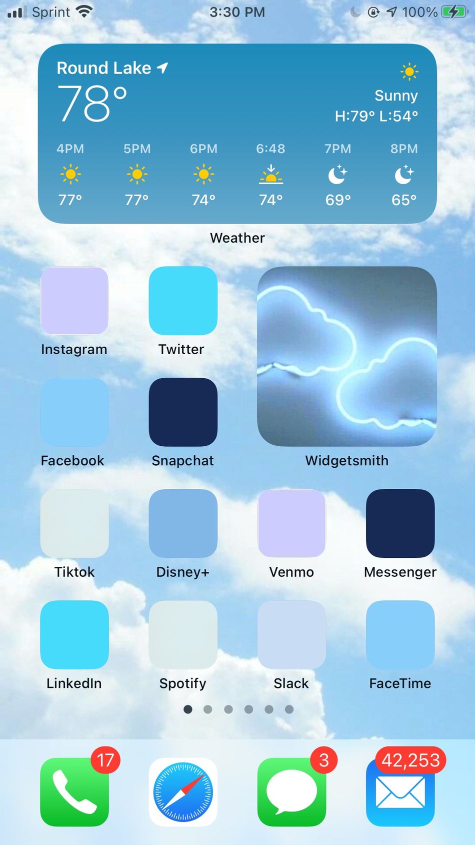 The wildy mediocre iOS 14 home screen I dedicated 1.5 hours to making.